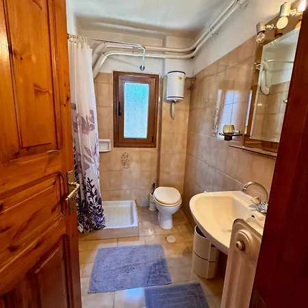 Zeba 200m From The Sea